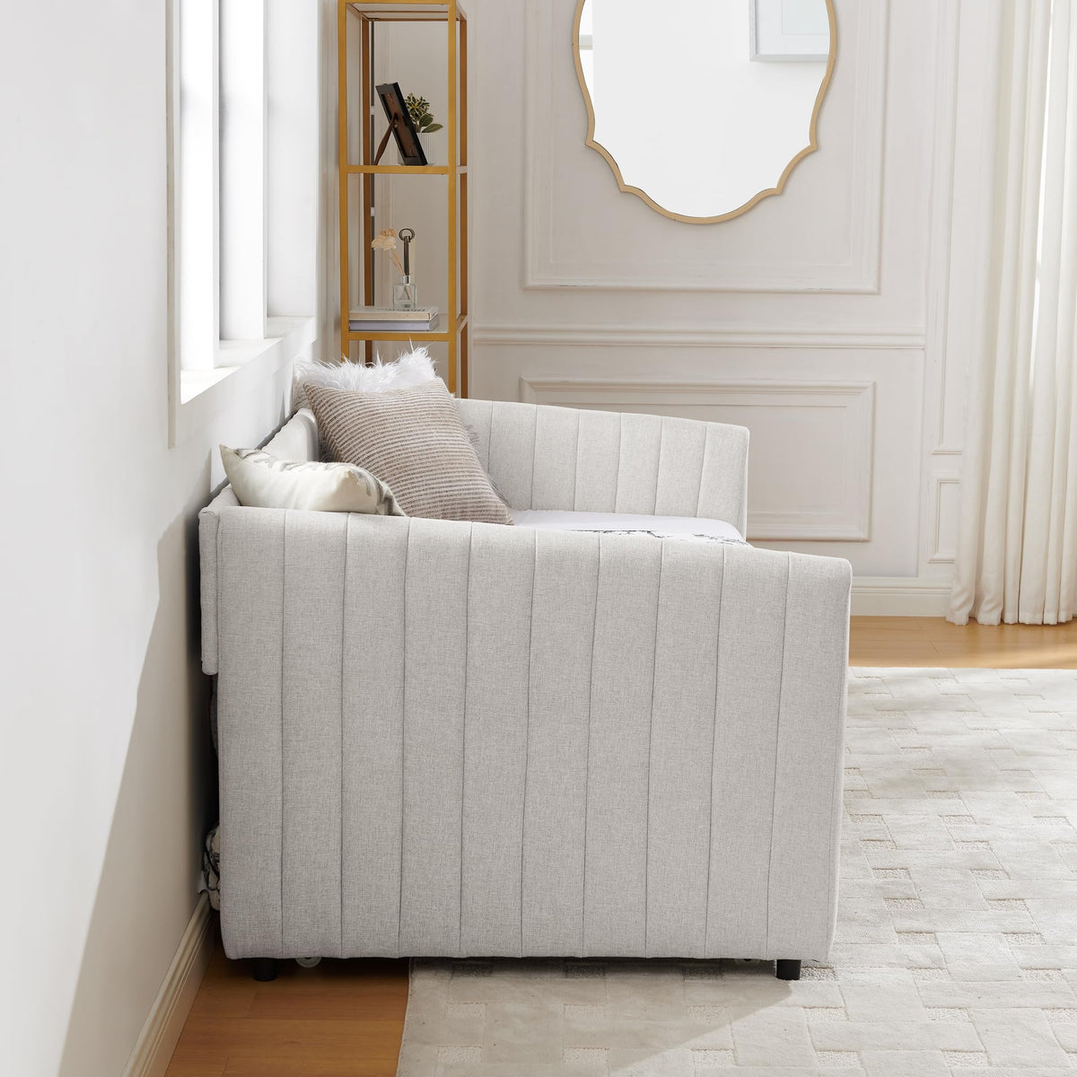 Twin Size Upholstered Linen Daybed with Trundle M19331