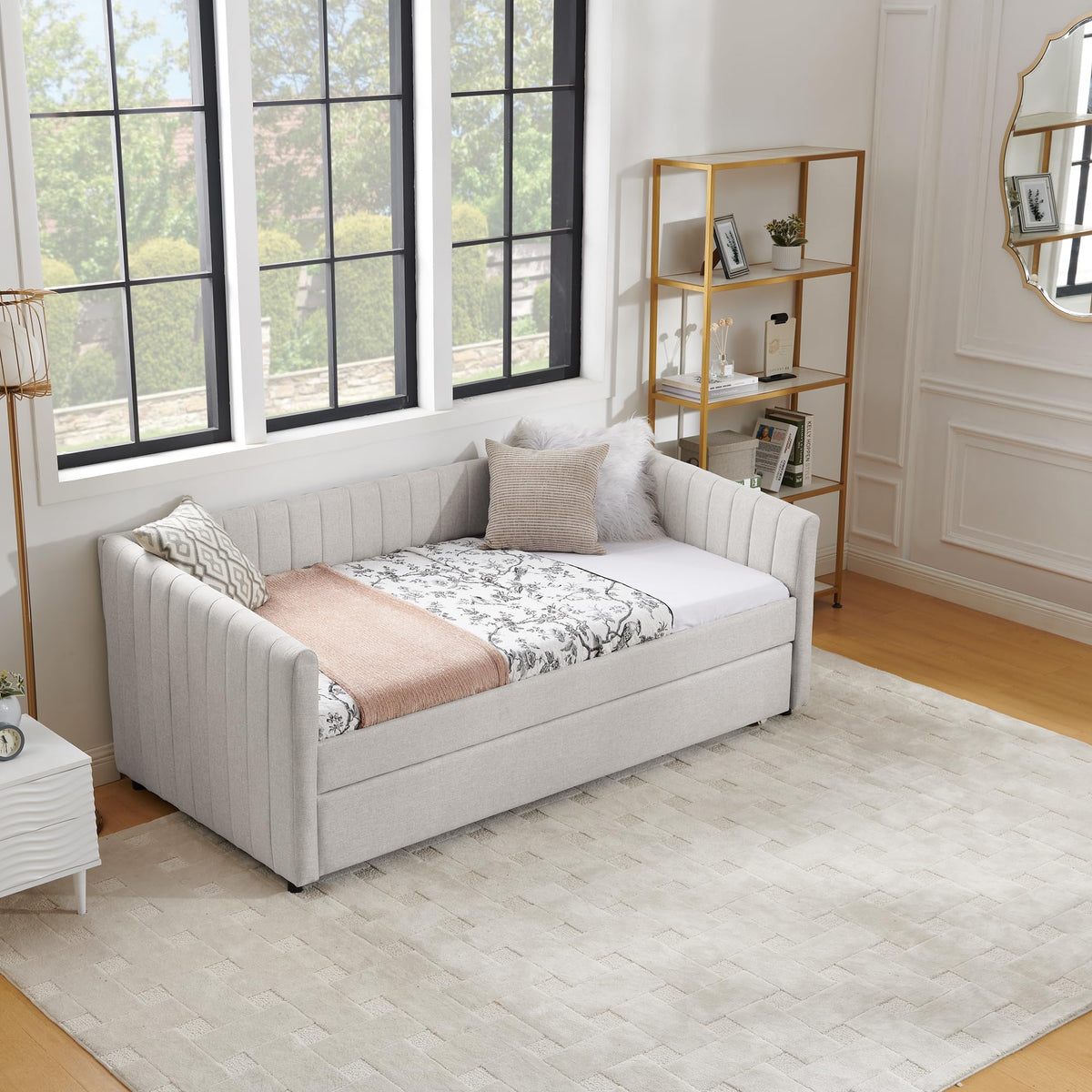 Twin Size Upholstered Linen Daybed with Trundle M19331